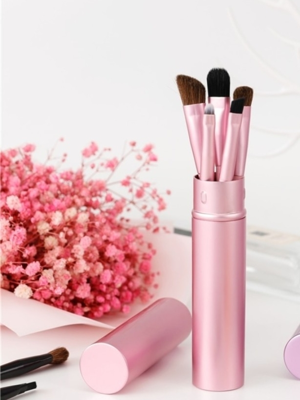 Metallic Pink 5-Piece Eye Makeup Brush Set with Travel Case BNIB